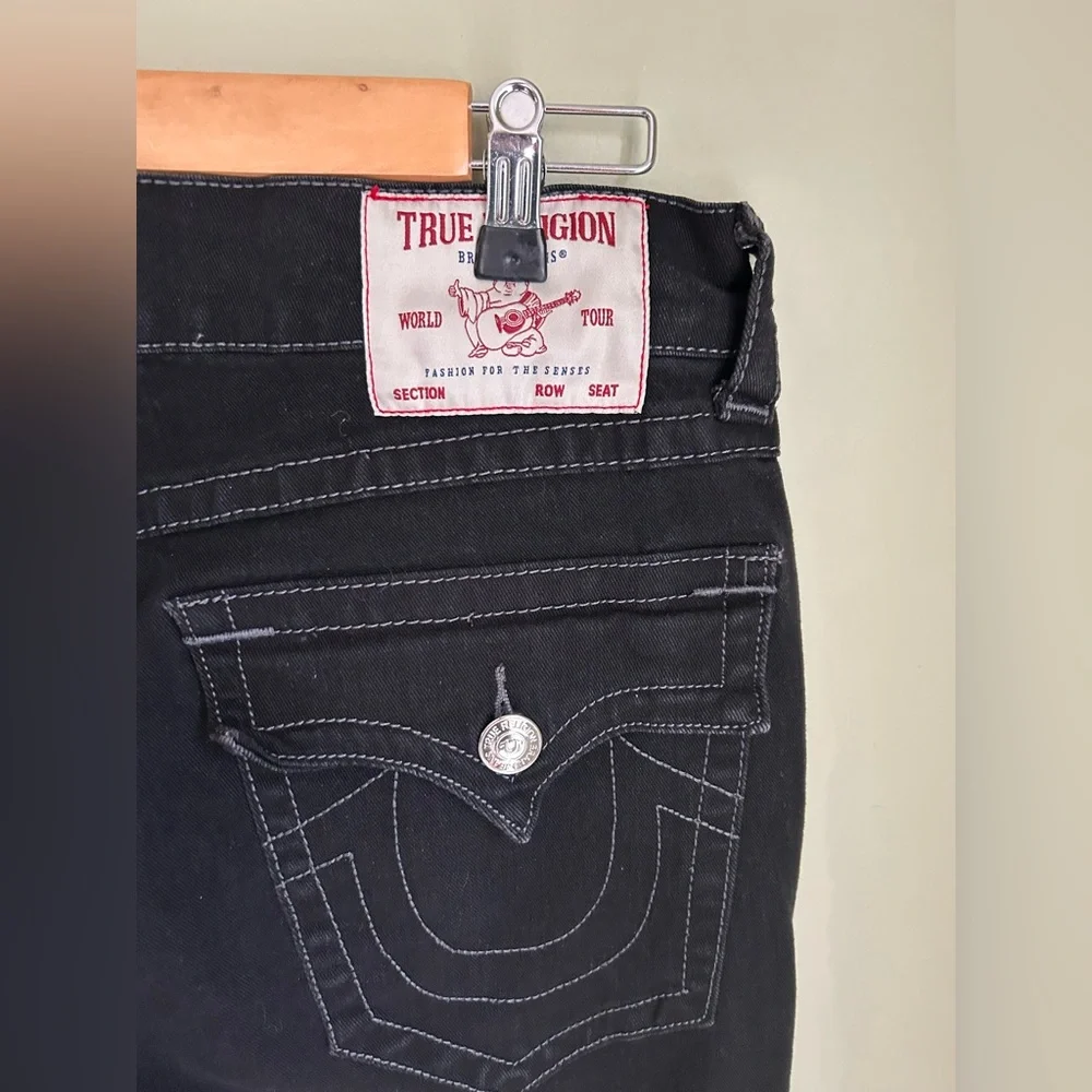 True Religion Ricky Relaxed Straight flap. Black size 32. Great shape!
